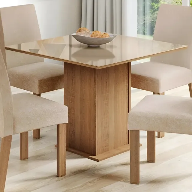 Sala de jantar Madesa Evelin com mesa e quatro cadeiras