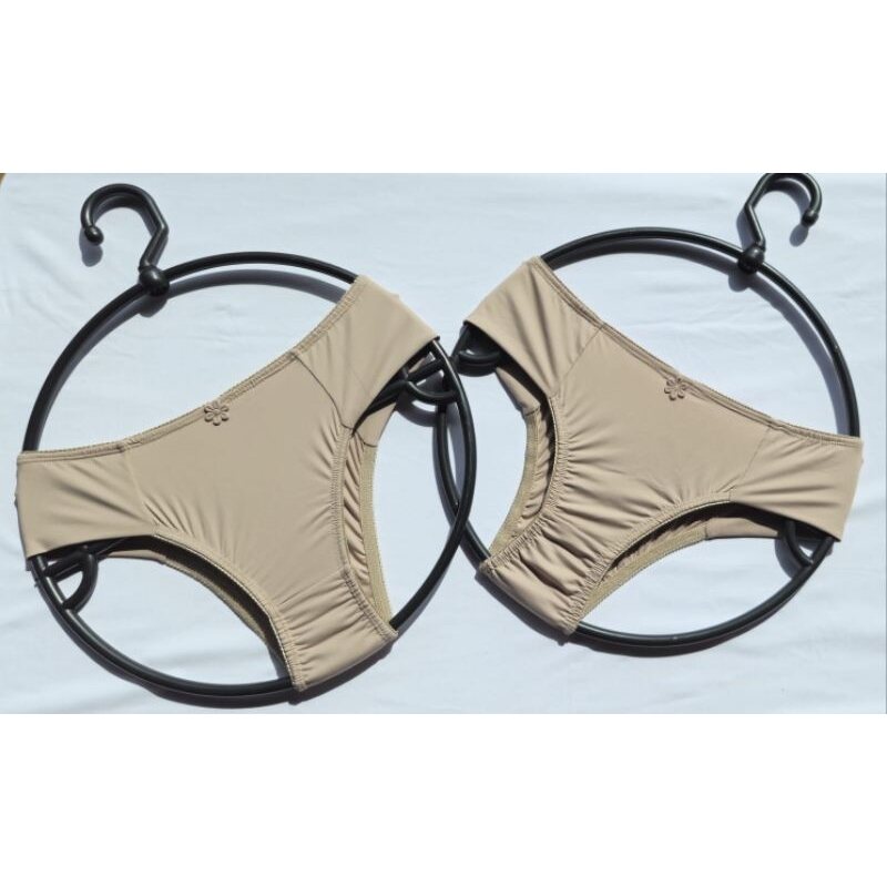 Kit feminino com três calcinhas modeladoras
