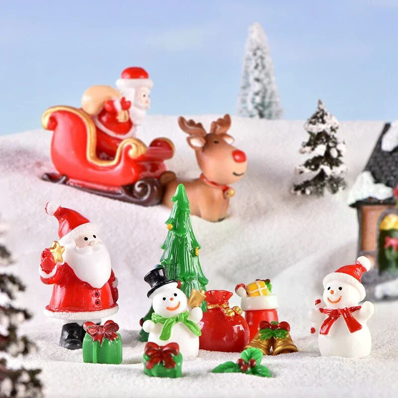Miniaturas natalinas de Papai Noel, boneco de neve e outros enfeites