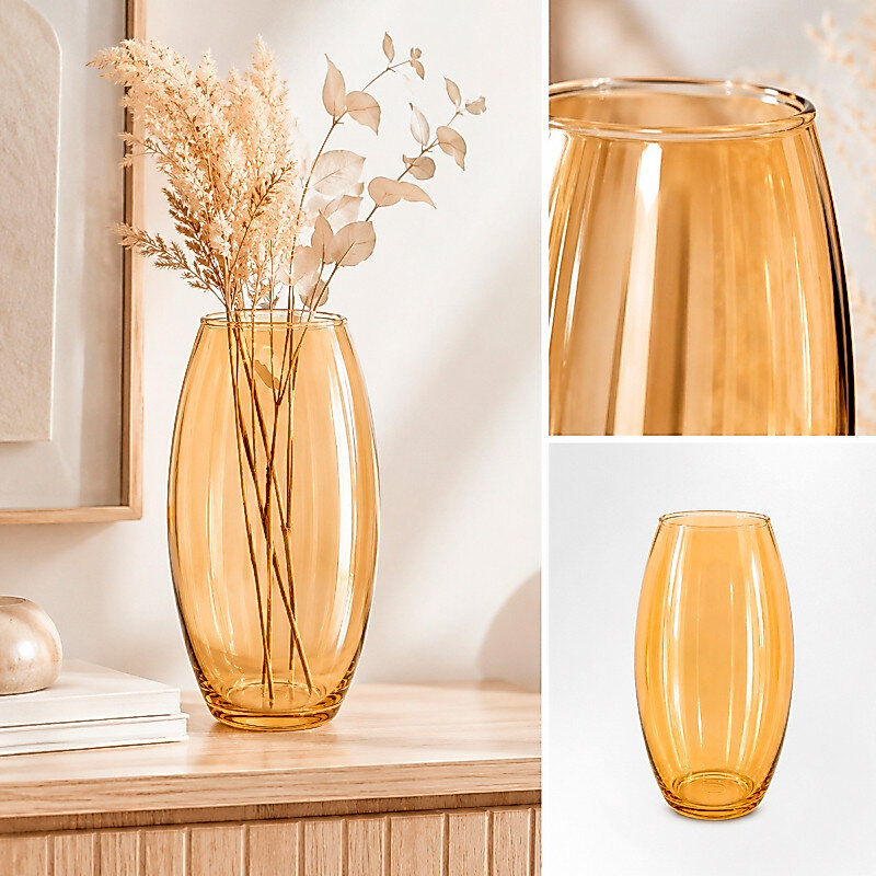 Vaso decorativo de vidro na cor âmbar